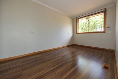 Spacious Four Bedroom Family Home in Fantastic Location - Photo 3