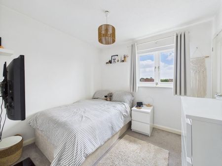 2 bedroom semi-detached house to rent - Photo 5