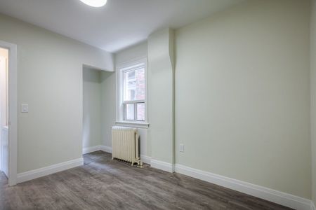 For Lease - 135 Jane Street Unit# 1, Toronto, Ontario - Photo 3