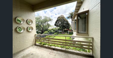 Glorious Scandinavian (Bauhaus) Living - Photo 5