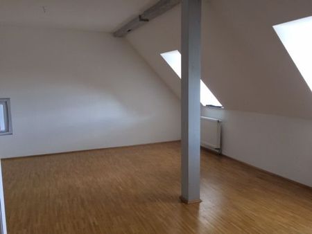 Wohnen mitten in der Erlanger Innenstadt! Gemütliche 2-Zimmer-Wohnung, Bahnhofplatz - Photo 2