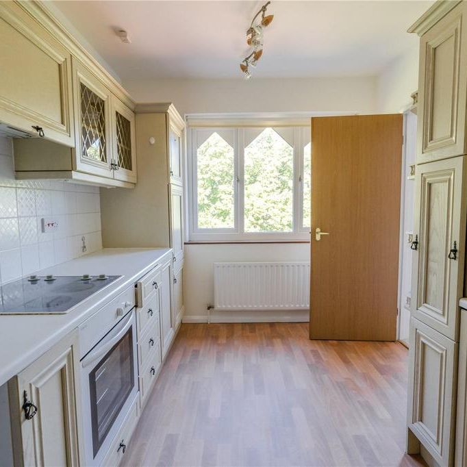 2 bedroom penthouse to rent - Photo 1