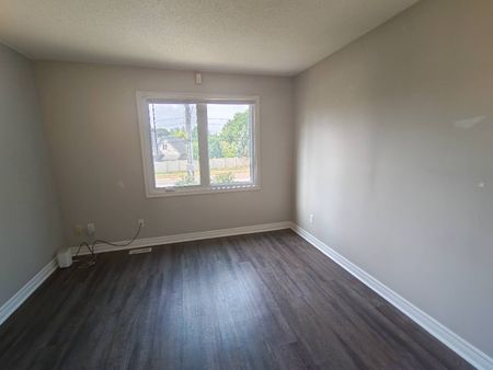 For Lease - 1548 Richmond Street Unit# 1, London North, Ontario - Photo 2
