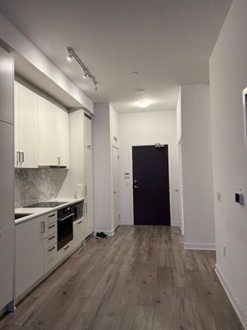 For Lease - 60 Honeycrisp Crescent Unit# 1615, Vaughan, Ontario - Photo 4