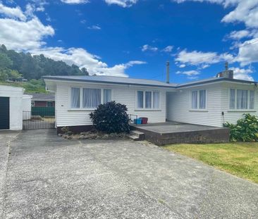 Four Bedroom Family Home In HoraHora - Photo 3