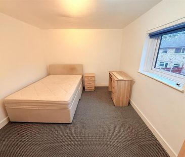 5 bedroom flat to rent - Photo 5