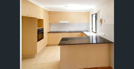 $850 per week - Photo 3