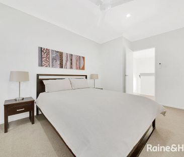 SPACIOUS FURNISHED 3 BED TOWNHOUSE CLOSE TO THE CBD! - Photo 5