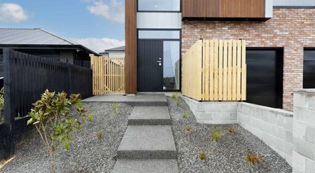 High End Living Personified - Photo 3