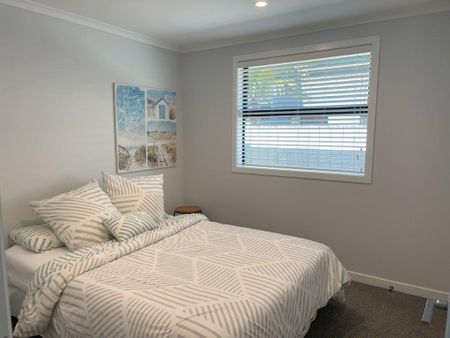 Executive Four Bedrooms in Papamoa - Papamoa - Photo 2