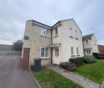 Watermint Drive, Tuffley - Photo 2