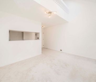 Windmill Rise, KT2, London - Photo 1