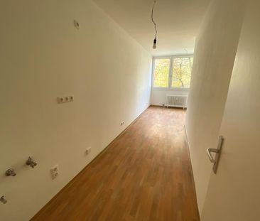 Einzug im Februar! Gute aufgeteilte 3-Zimmer-Wohnung in Wolfsburg V... - Photo 4