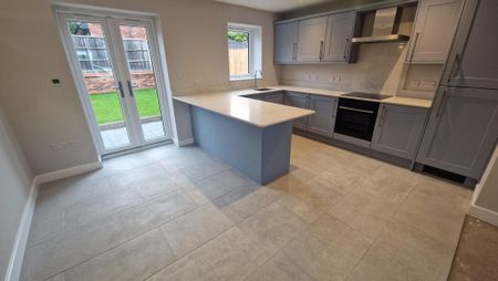 3 bedroom semi-detached house to rent - Photo 4