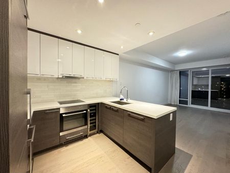 For Lease - 488 University Avenue Unit# 2315, Toronto, Ontario - Photo 4