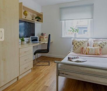 Room in a Shared House, Union Passage, B2 - Photo 1