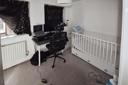 2 bedroom terraced house to rent - Photo 4