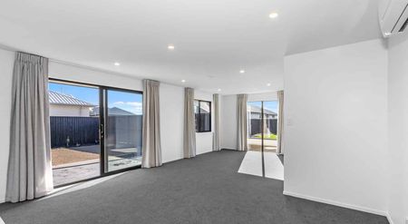 Brand New Four Bedroom Family Home! - Photo 4