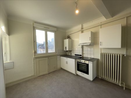 Location Appartement 3 pièces 79m² - Photo 3