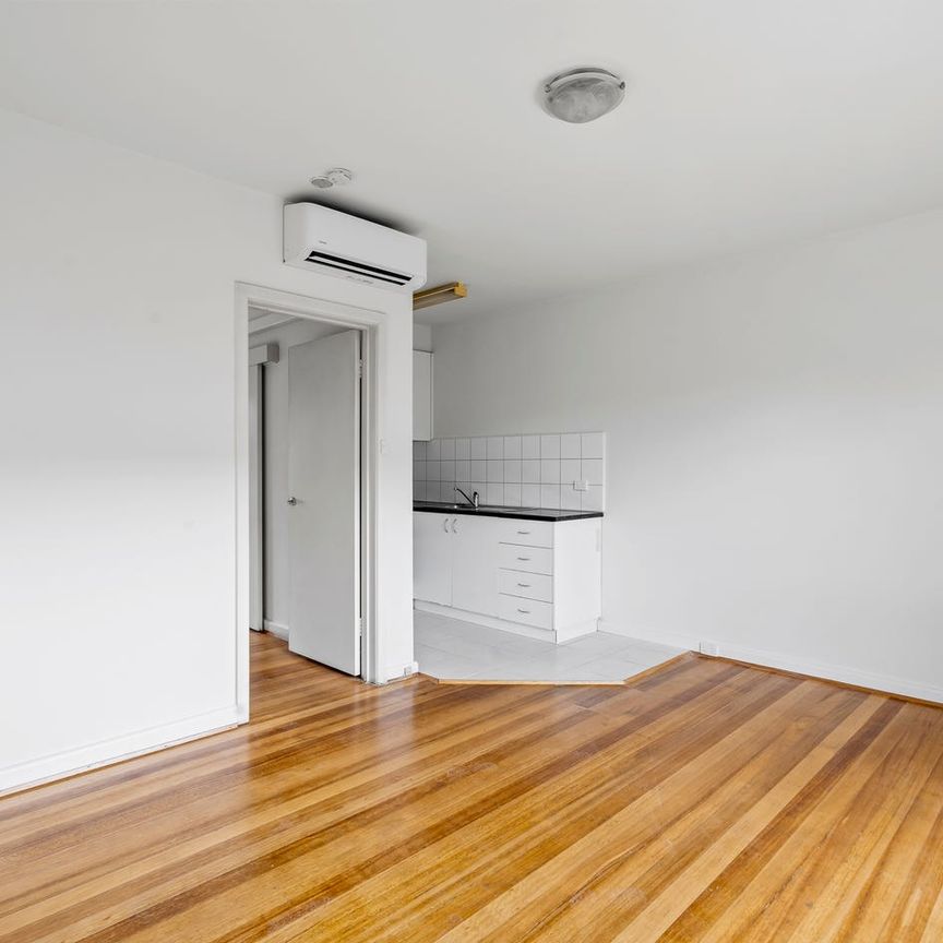 Everything you need! - Photo 1