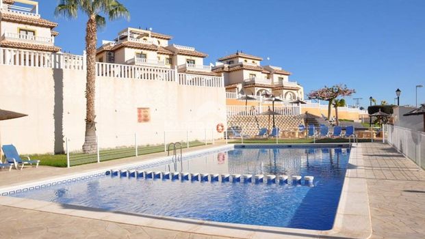 Lovely ground floor apartment with 2 bedrooms in Lomas de Cabo Roig. - Photo 1