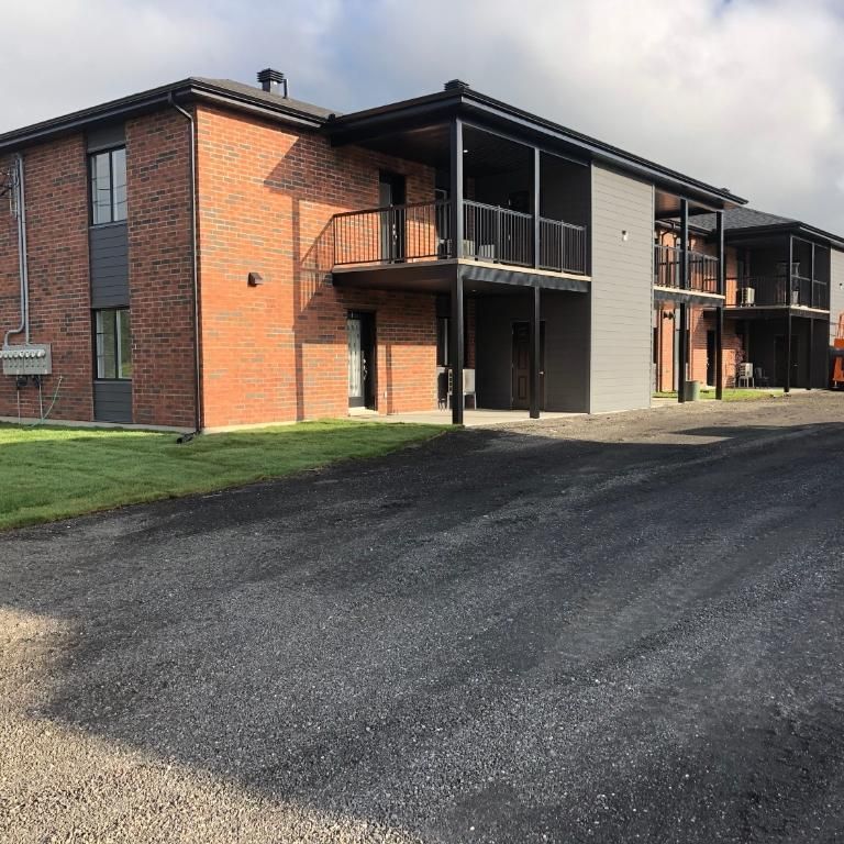 4 1/2 à louer (Bromptonville) - Photo 1