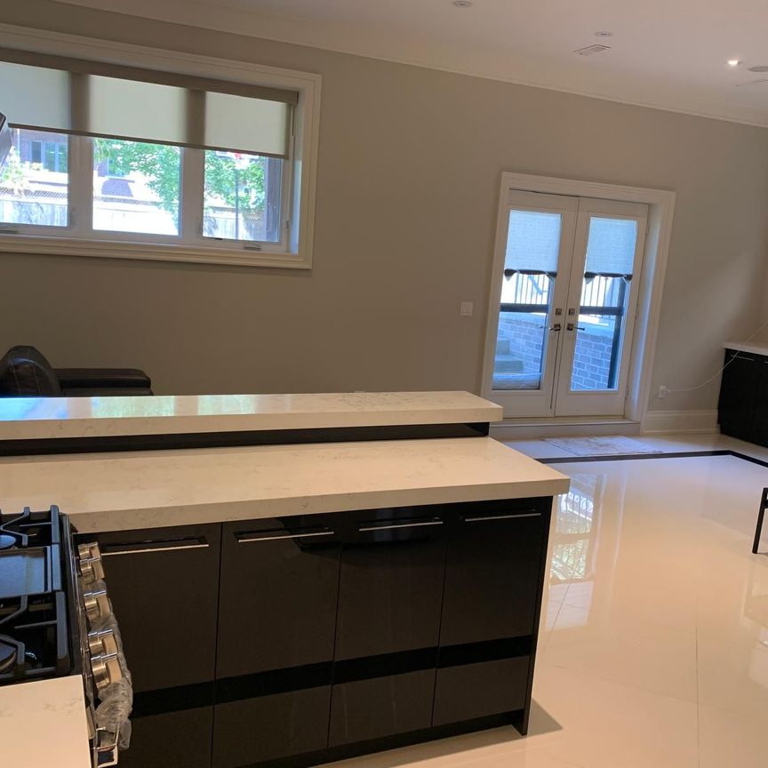 For Lease - 270 Hollywood Avenue Unit# Lower, Toronto, Ontario - Photo 1