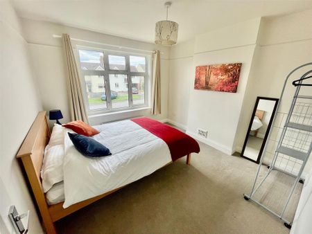 3 bedroom detached house to rent - Photo 3