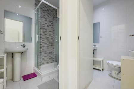 Room in the heart of Barcelona - Photo 5