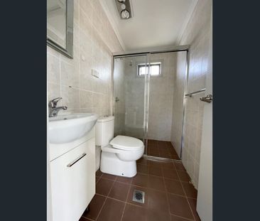 Fantaqstic 2 bedroom granny flat! - Photo 6