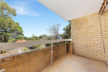 5/108 Burns Bay Road, - Photo 4