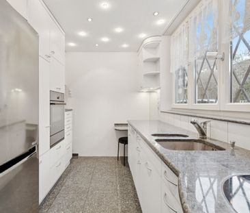 GROSSZÜGIG WOHNEN, STILVOLL LEBEN – ATTRAKTIVE DOPPELHAUSVILLA - Foto 5