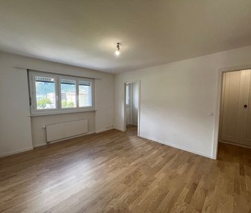 Bel appartement entièrement rénové de 4.5 pièces au 4ème étage - Photo 2