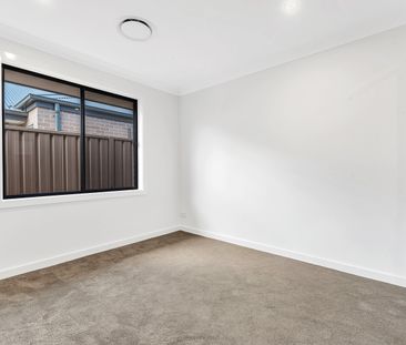 $790 per week / $3,160 Bond - Photo 4