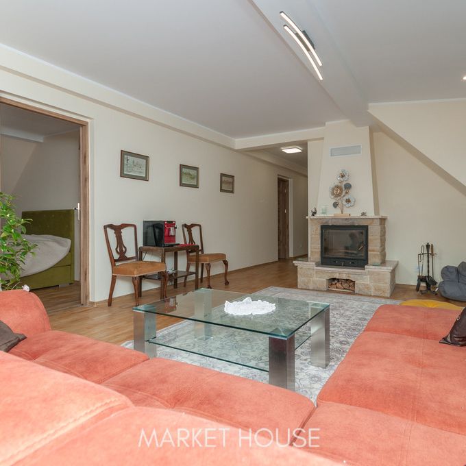 PIĘTRO DOMU, BEZCZYNSZOWE Z GARAŻEM NA POGODNIE - Photo 1