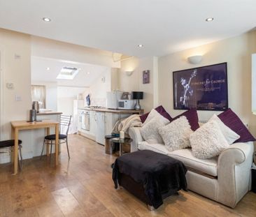 1 bedroom mews to rent - Photo 1