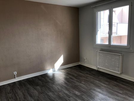 Location Appartement 3 pièces 63m² ANNONAY 07100 - Photo 2