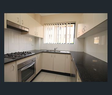 Convenient Living in the Heart of North Parramatta - Photo 4