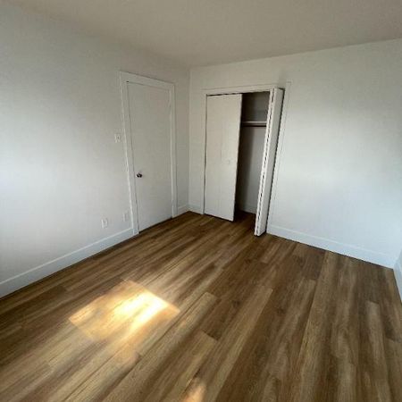 5 1/2 RÉNOVÉ À 1495$/MOIS | LONGUEUIL - Photo 4