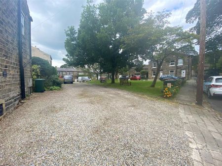 2 bedroom end of terrace house to rent - Photo 3