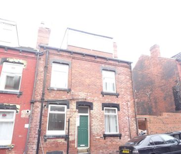 3 bedroom terraced house to rent - Photo 6