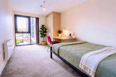 3 bed Apartment 10 Ecco - Photo 5