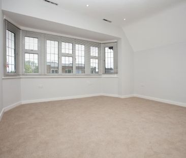 4 bedroom semi-detached house to rent - Photo 1