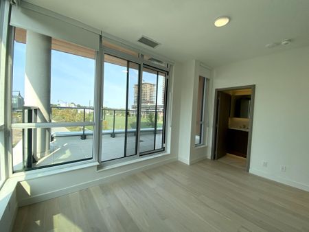 For Lease - 11 mcmahon Drive Unit# 106, Toronto, Ontario - Photo 2