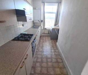 2 bedroom property to rent in Blackpool - Photo 1