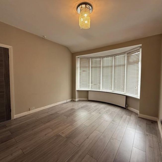 3 Bedroom Semi Detached To Let - Photo 1