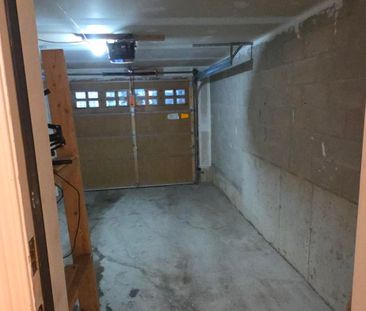 For Lease - 241 Torbarrie Road, Toronto, Ontario - Photo 4