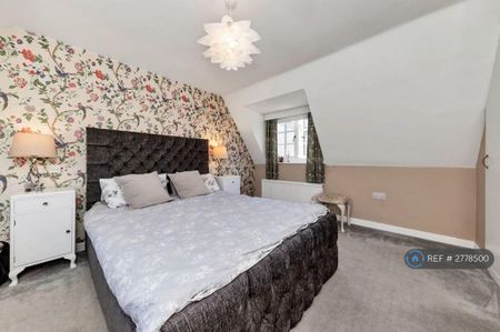 2 bedroom semi-detached house to rent - Photo 4