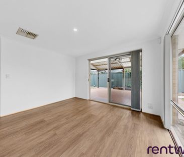 Charming 3-Bedroom Duplex in Prime Location - Photo 1