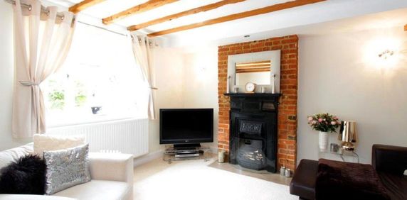 2 bedroom terraced house to rent - Photo 2